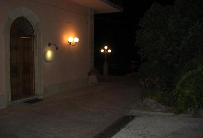 호텔 Albergo Villa Nobile