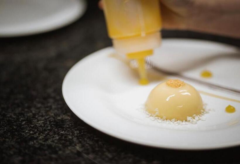 בית מלון כפרי Andermax