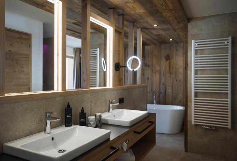 בית מלון כפרי Andermax