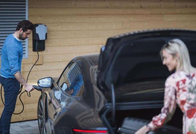 בית מלון כפרי Andermax