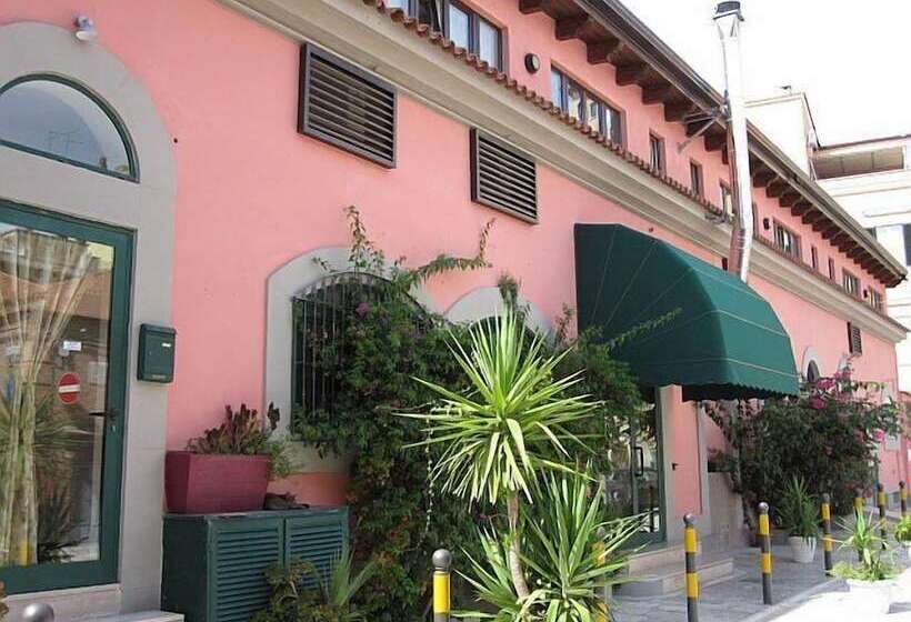 هتل Bella Napoli Ristorante & Spa