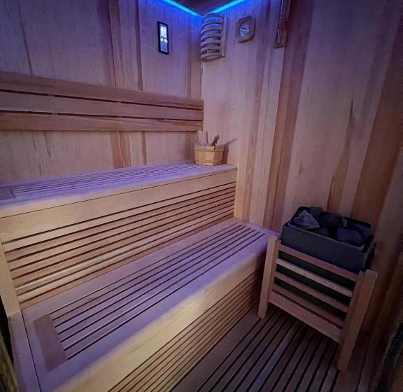 هتل Bella Napoli Ristorante & Spa