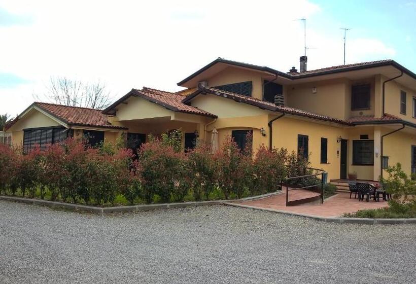 فندق Cecco Di Nara