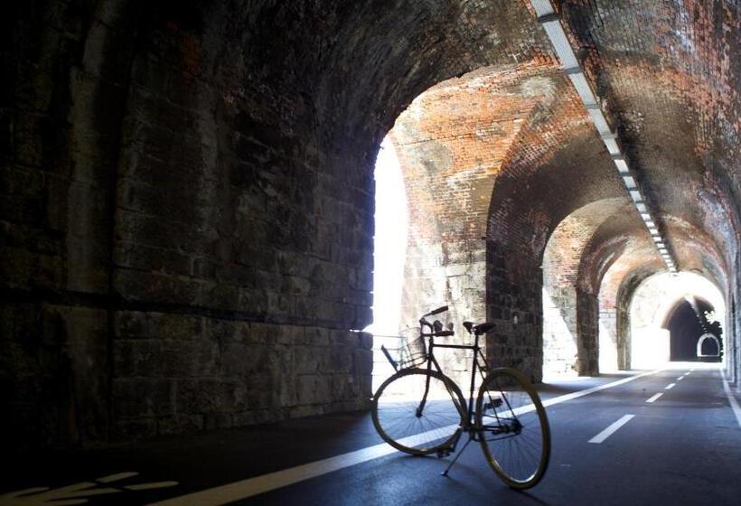 בית מלון כפרי Feluca