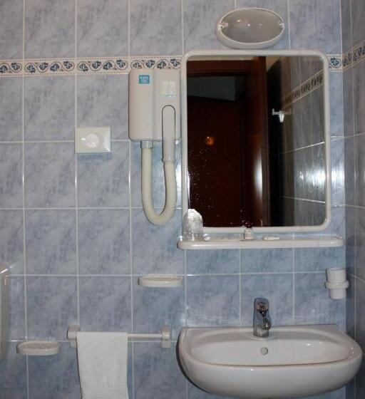 酒店 Gadames   Lunch On The Beach