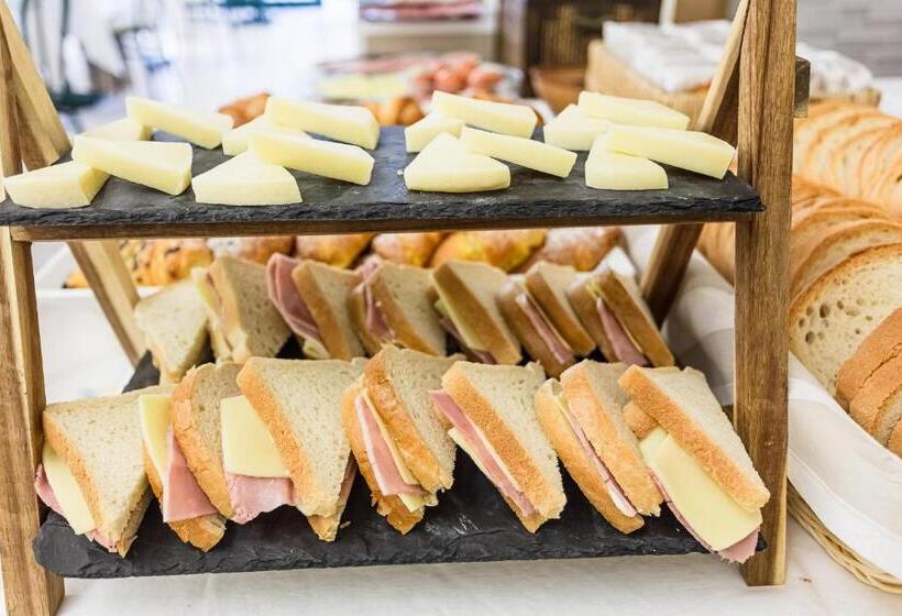 酒店 Gadames   Lunch On The Beach