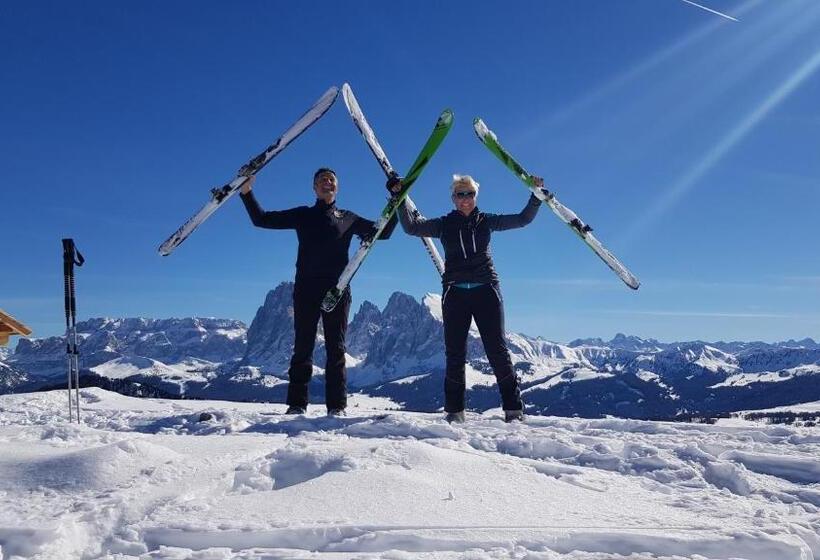 Отель Garni Kostner