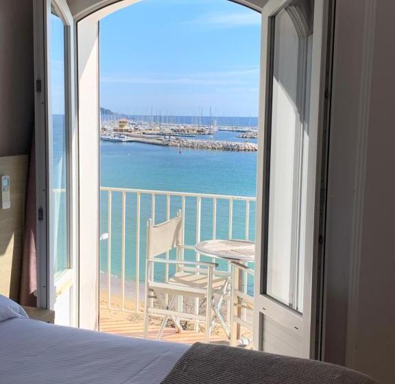 酒店 Hôtel Beau Rivage