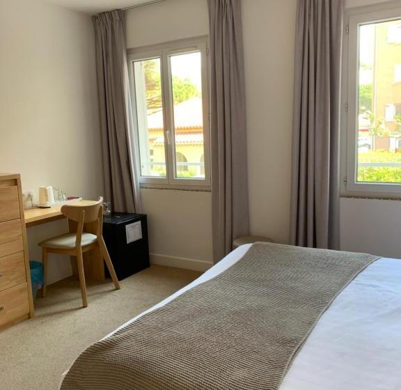 酒店 Hôtel Beau Rivage