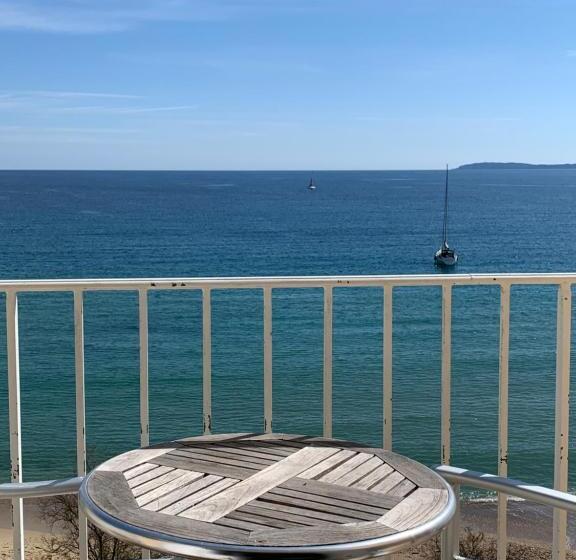 酒店 Hôtel Beau Rivage