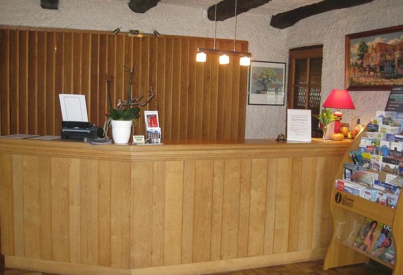 Отель Hôtel Les Pavillons Du Golf