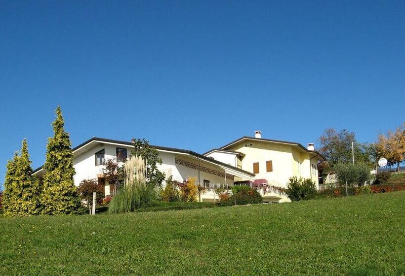 בית מלון כפרי Ristorante La Rua