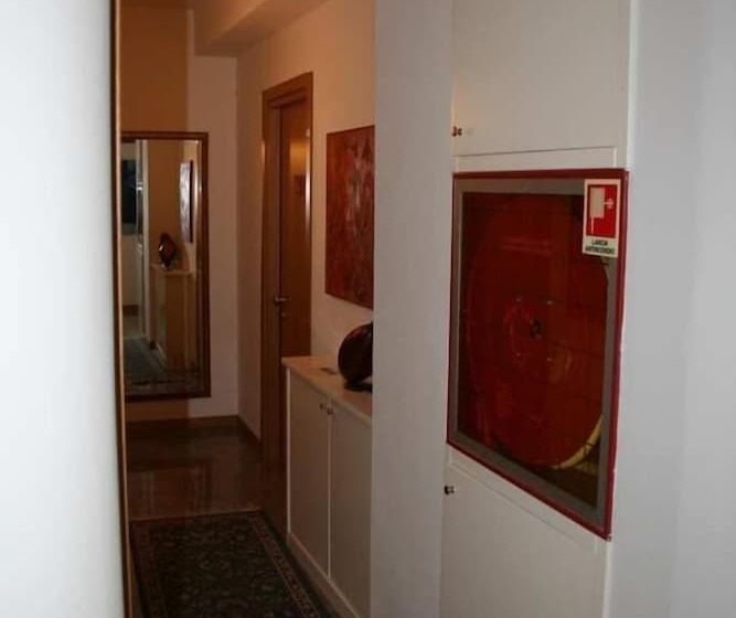 בית מלון כפרי Ristorante La Rua