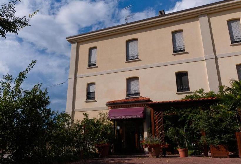 Отель Mediterraneo