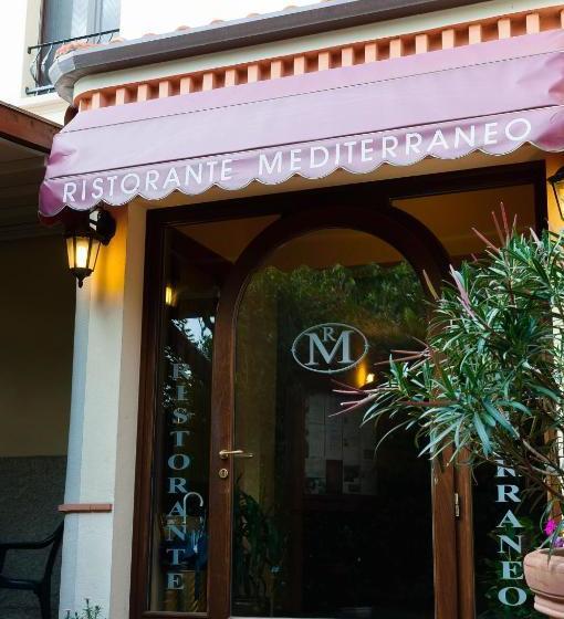 Отель Mediterraneo
