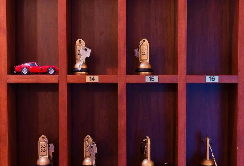 Отель Mediterraneo