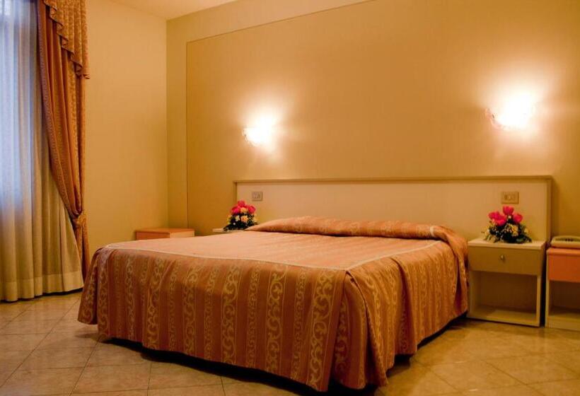 ホテル Michelangelo