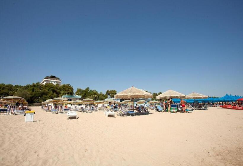 בית מלון כפרי Nel Pineto