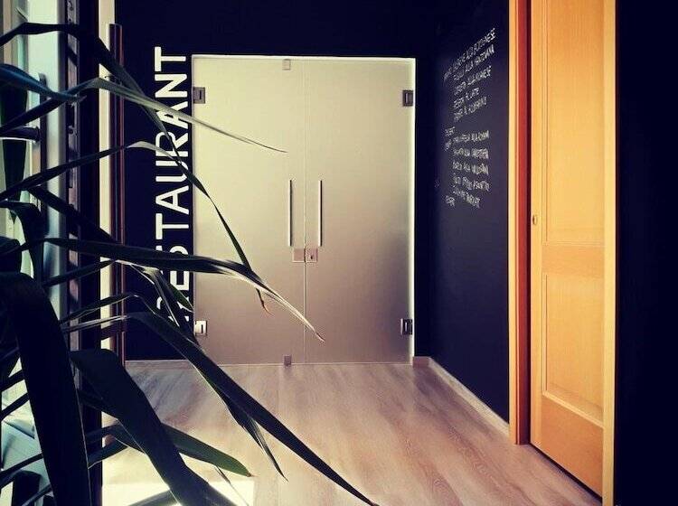 בית מלון כפרי Paganella