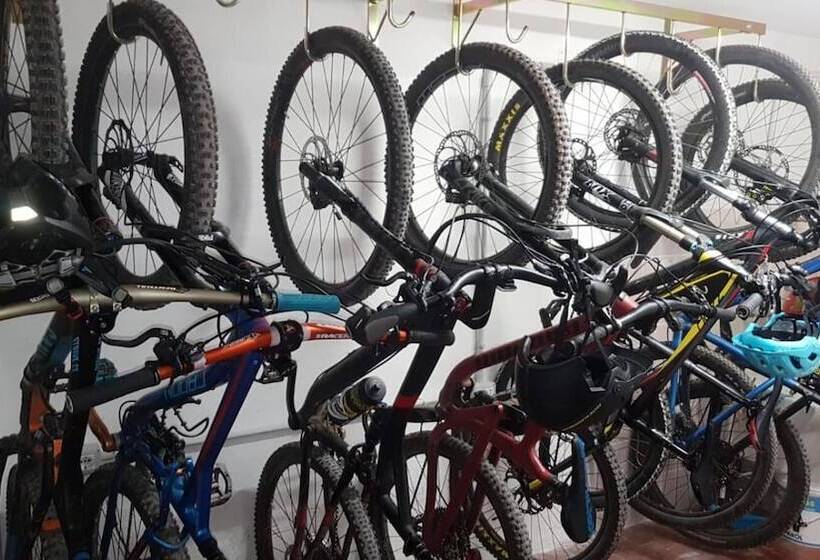 בית מלון כפרי Paganella