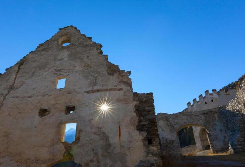 בית מלון כפרי Pension & Residence Astoria