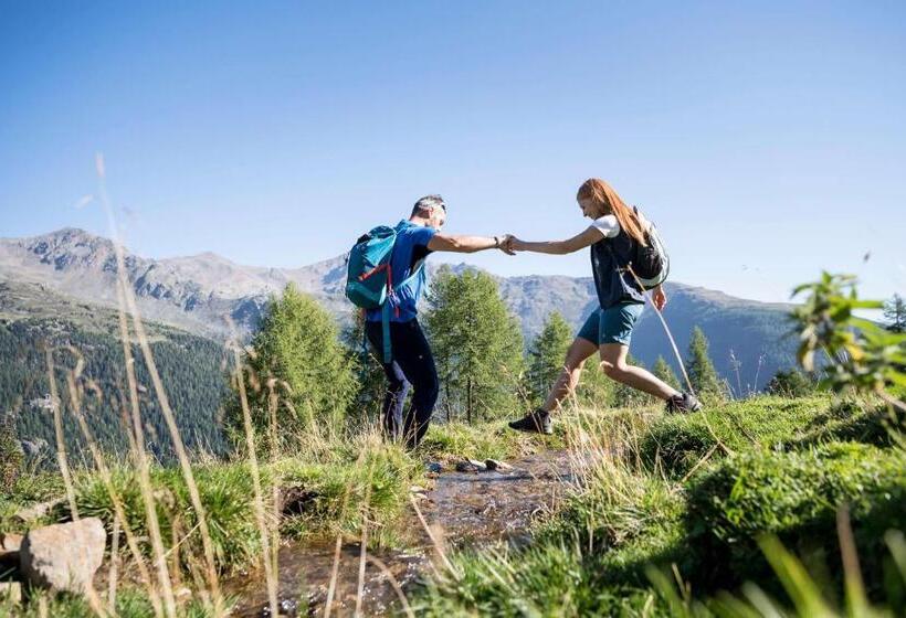 בית מלון כפרי Pfeiss