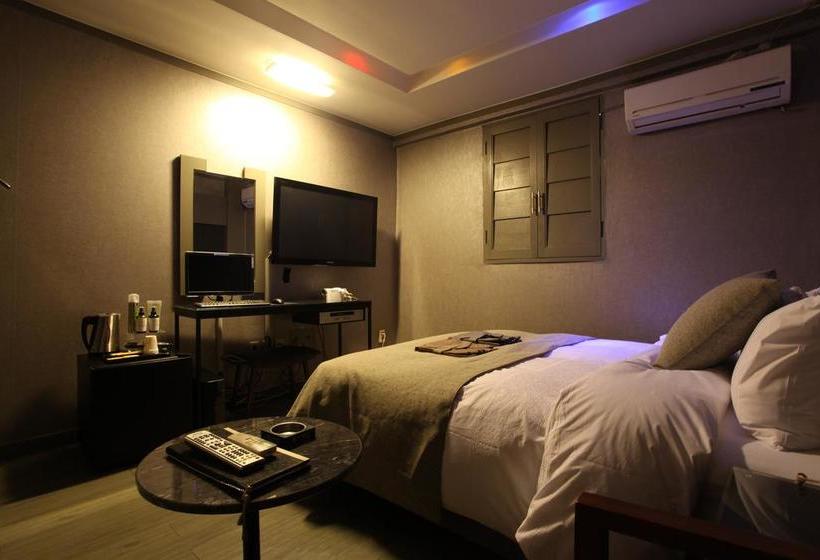 Ramses Motel