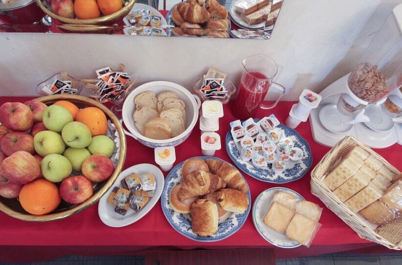 ホテル Rose & Crown