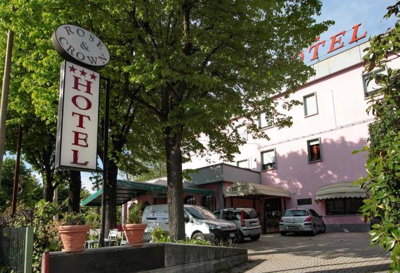 ホテル Rose & Crown