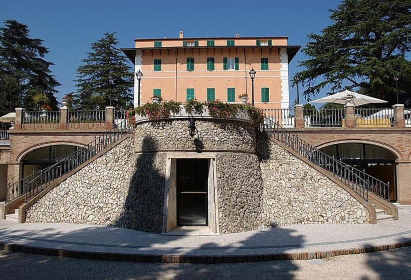 فندق Villa Verdefiore