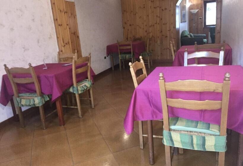 Lo Sciatore Hotel & Restaurant