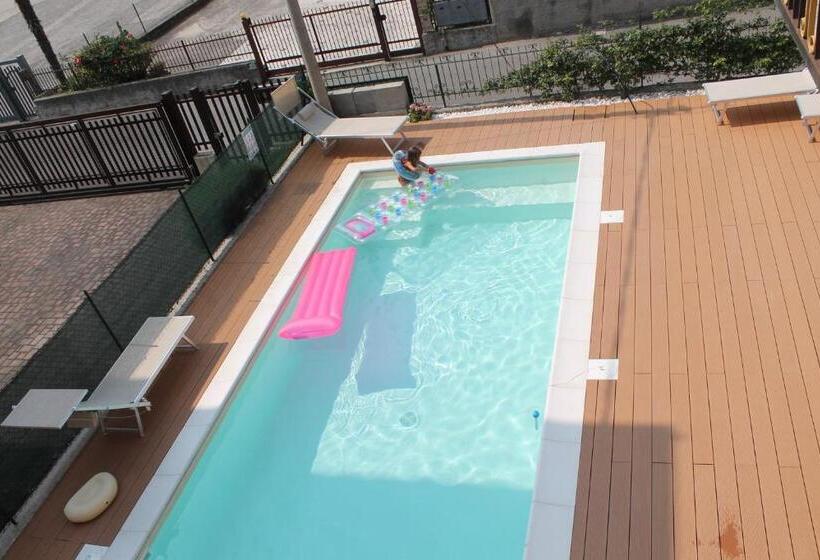 مبيت وإفطار Alessio Camere