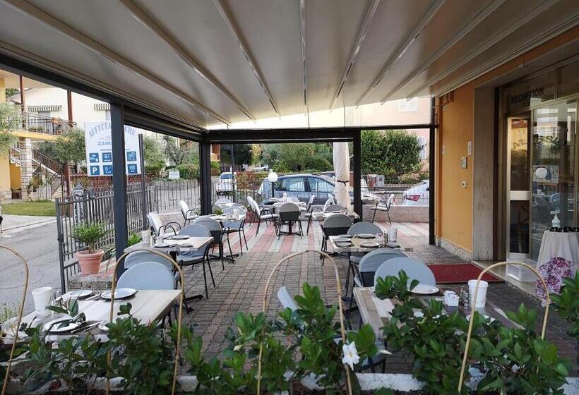 مبيت وإفطار Alessio Camere