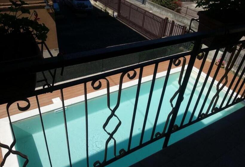 مبيت وإفطار Alessio Camere