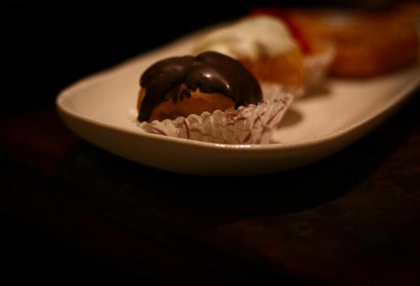 مبيت وإفطار Art Boutique Hotel Acchiappasogni