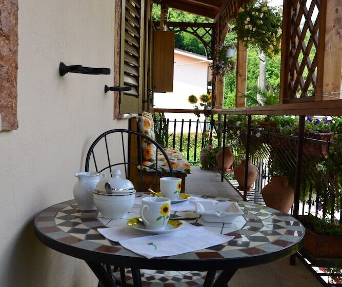 مبيت وإفطار Casa Del Girasole