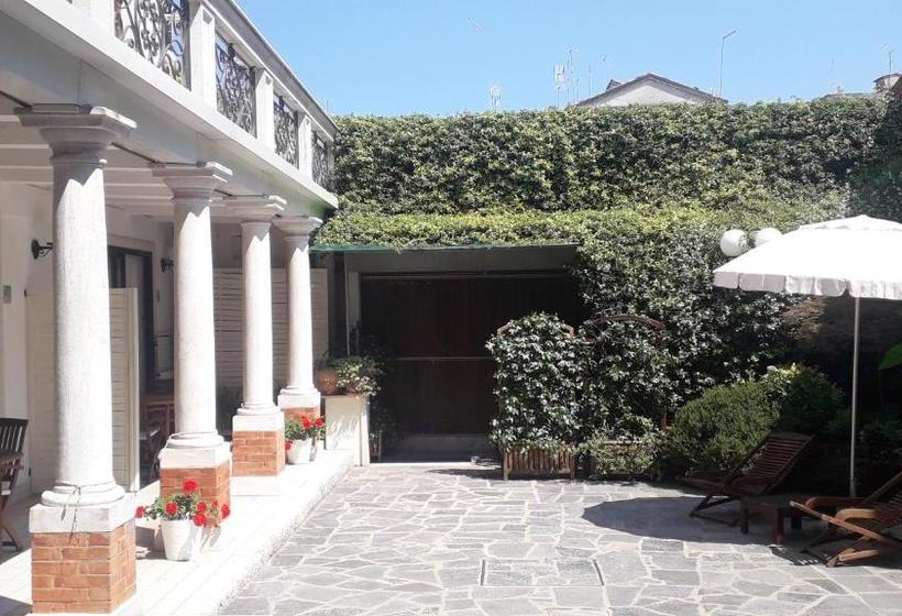 Bed and Breakfast Casa Di Carlo Goldoni   Dimora Storica