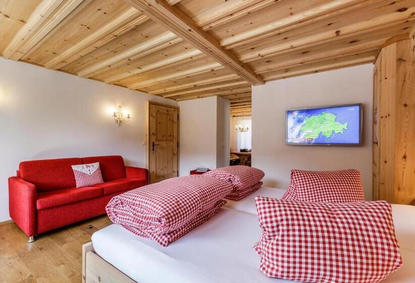 Bed & Breakfast Casa La Roda, Via Da Scola 2