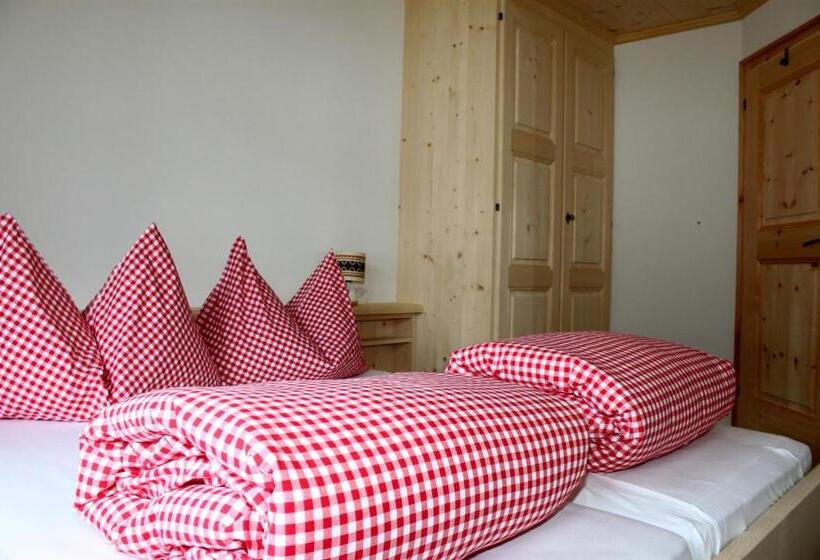 ベッドアンドブレックファースト Casa La Roda, Via Da Scola 2