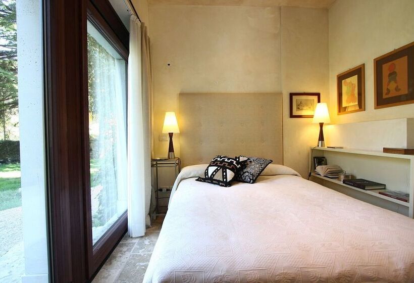 ベッドアンドブレックファースト Castrum Di Serravalle