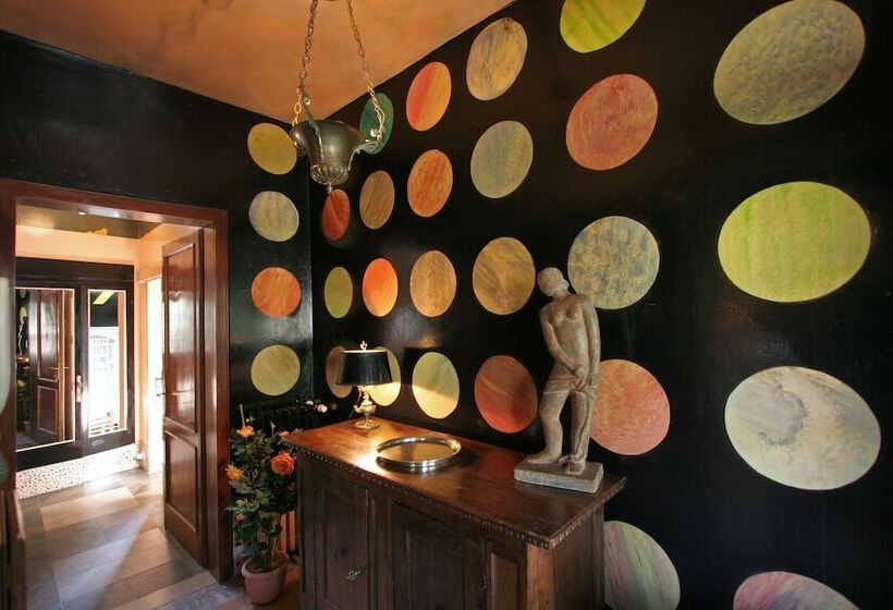 ベッドアンドブレックファースト Castrum Di Serravalle