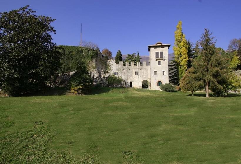 ベッドアンドブレックファースト Castrum Di Serravalle