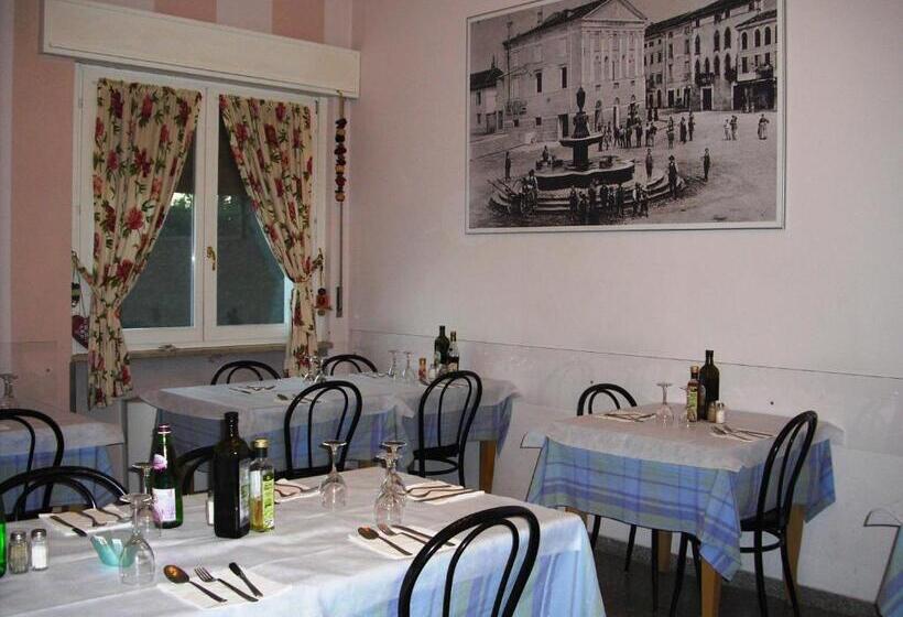 ベッドアンドブレックファースト Girelli Sorelle