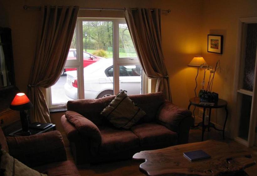 住宿加早餐 Greenlawn Lodge