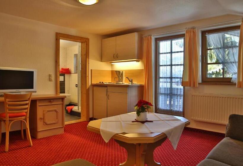 مبيت وإفطار Gästehaus Walserheimat