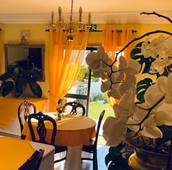 تختخواب و صبحانه Guest House Toca Dos Grilos