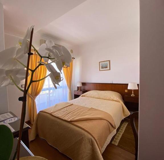 تختخواب و صبحانه Guest House Toca Dos Grilos