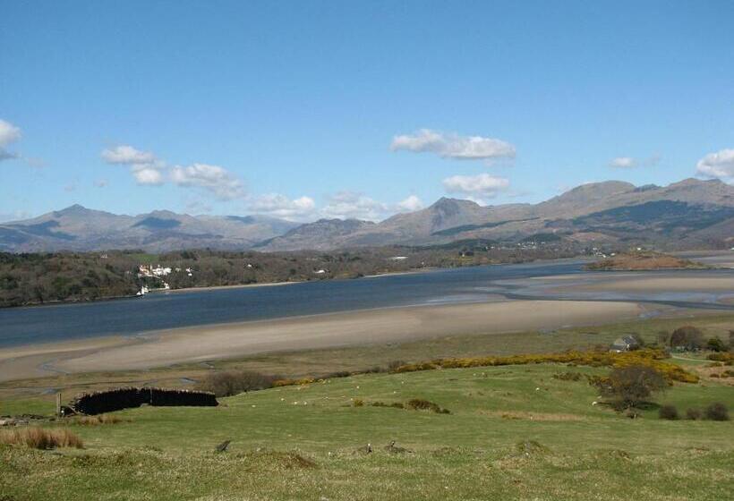 민박 Gwrach Ynys Country Guest House