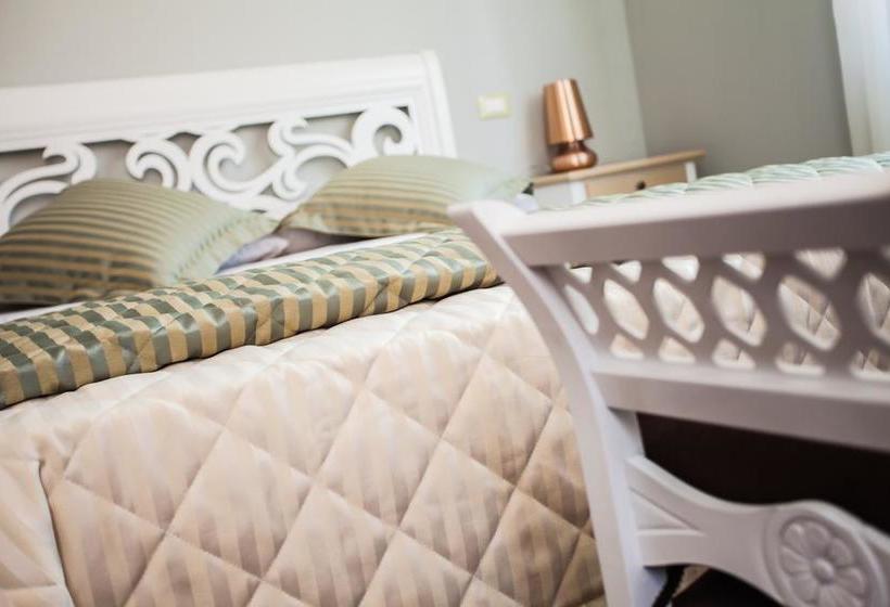 Bed and Breakfast Il Portico Camere E Caffè   Centro Città