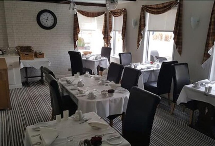 مبيت وإفطار Inverour Guest House